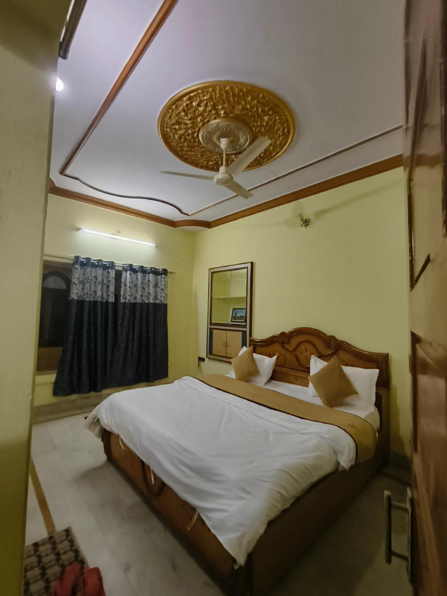 Hotel Navodaya Jaisalmer Εξωτερικό φωτογραφία